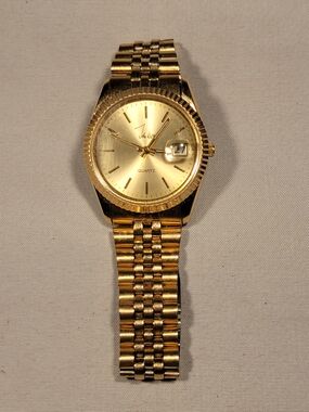 John Weitz Gold Tone Women's Quartz Watch with Date Window